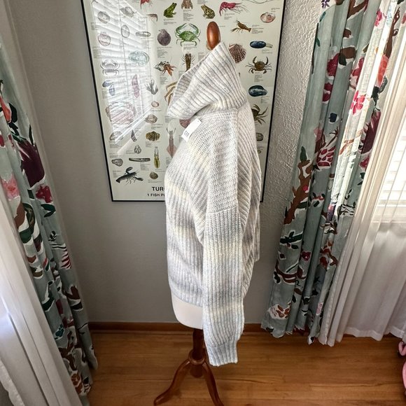 GAP Shaker-Stitch Turtleneck Sweater - Picture 7 of 16